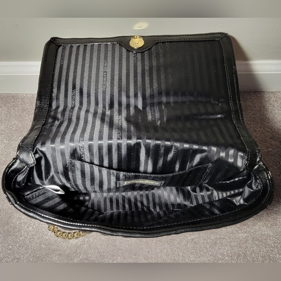 Victoria's Secret Medium Shoulder Bag - Picture 4 of 7